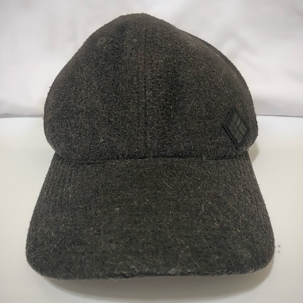 COLUMBIA • Wool Gray Trucker Dad Hat Baseball Cap